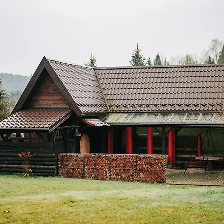 Osada Bura Polana - Drewniane Z Sauna 펜션